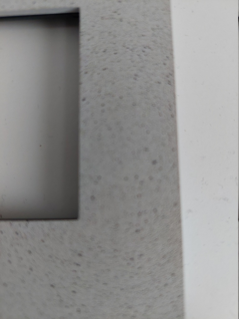 ENKELVOUDIGE AFDEKPLAAT Pure concrete