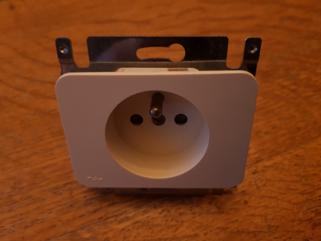 PR20 crème plaatje voor stopcontact met aarding en veiligheid, 28.5mm, type 1 (kopie)