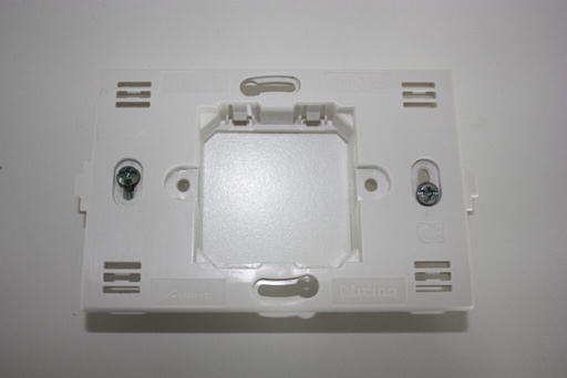 [n4719] Bticino Light montuur 2 module